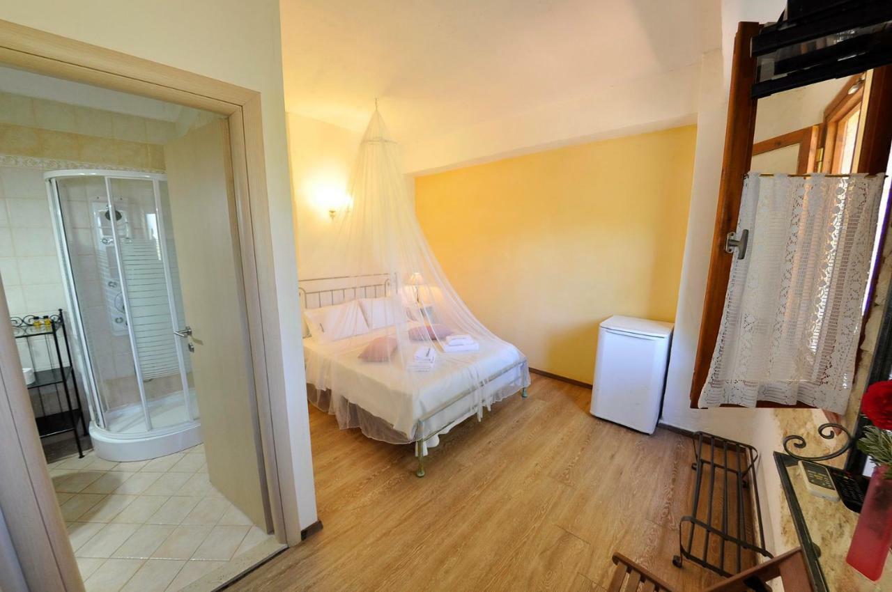 Adamantia Hotel Gaios Eksteriør billede