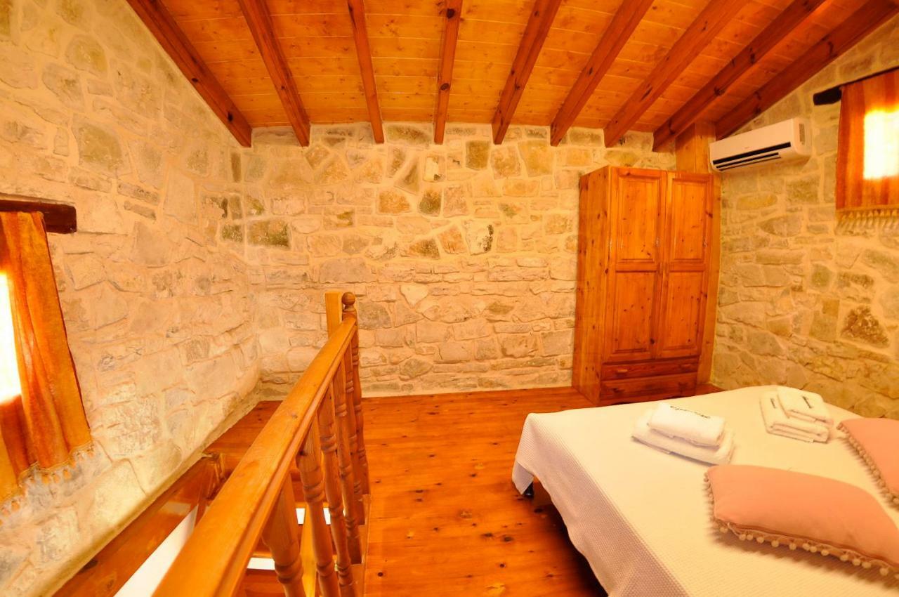 Adamantia Hotel Gaios Eksteriør billede