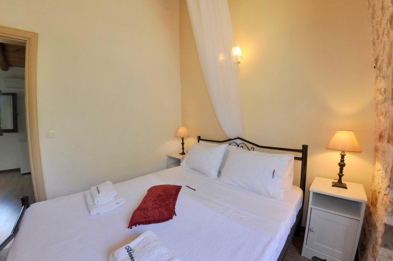 Adamantia Hotel Gaios Eksteriør billede